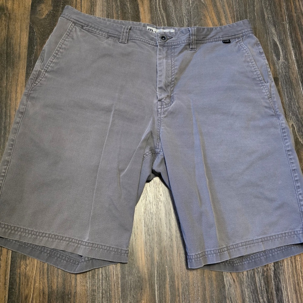 TravisMathew Mens Gray Golf Shorts Cotton Tencel Stretch Size 36 RN 123280